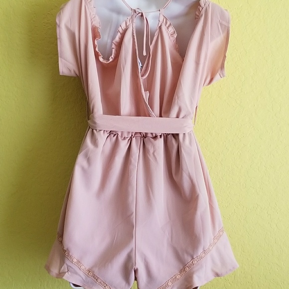 Flirty Peach Romper - Picture 2 of 2